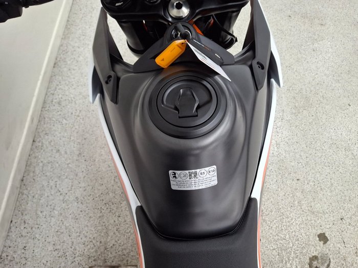 2025 Ktm 390 SMC R White