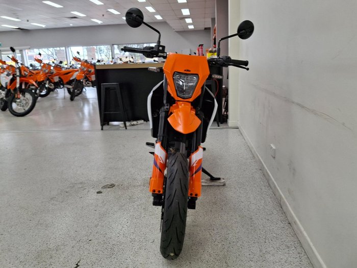 2025 Ktm 390 SMC R White