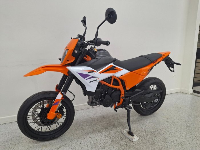 2025 Ktm 390 SMC R White