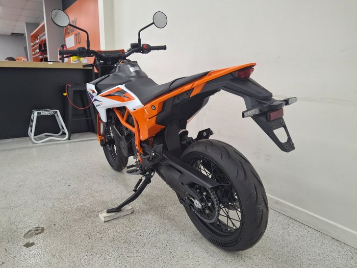 2025 Ktm 390 SMC R White