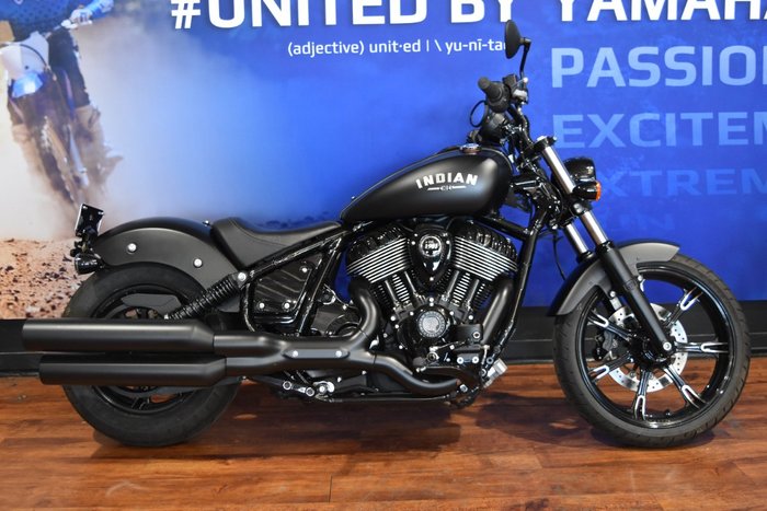 2023 Indian CHIEF DARK HORSE BLACK SMOKE