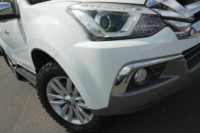 2018 Isuzu MU-X LS-T