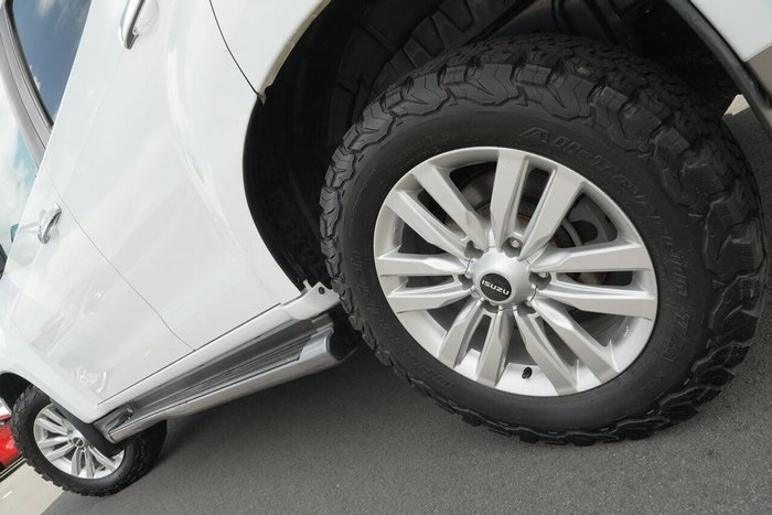 2018 Isuzu MU-X LS-T