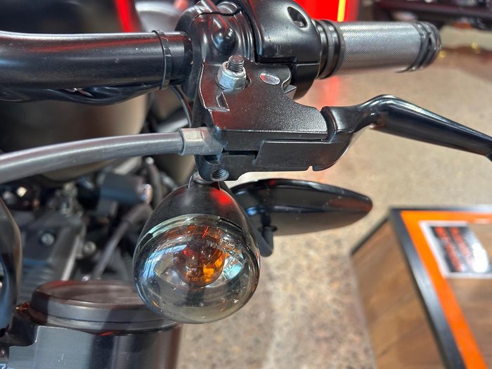 2009 Harley-Davidson Iron 883 (XL883N) Sportster Black