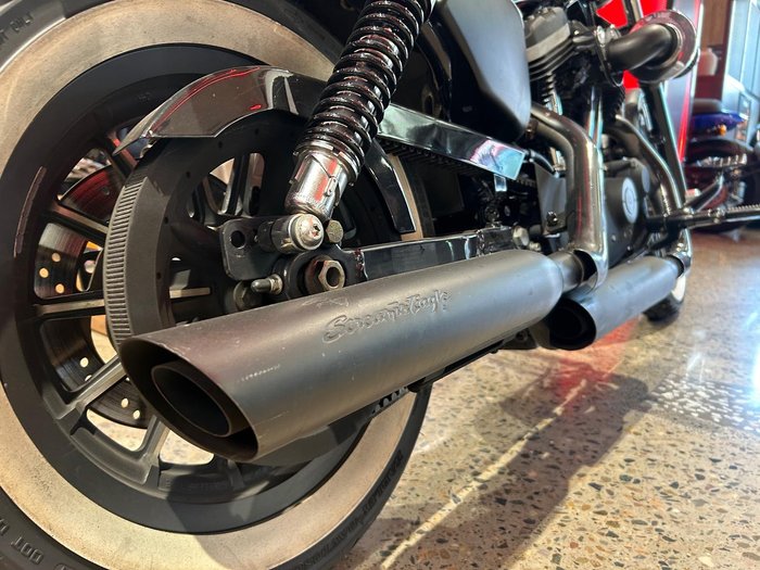 2009 Harley-Davidson Iron 883 (XL883N) Sportster Black