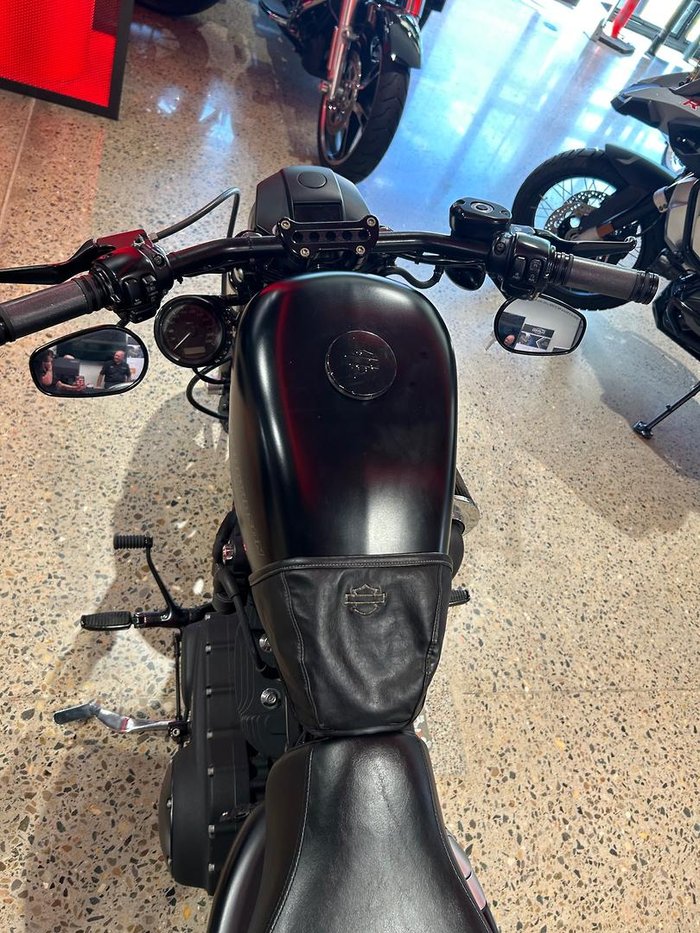 2009 Harley-Davidson Iron 883 (XL883N) Sportster Black