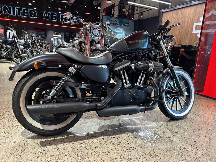 2009 Harley-Davidson Iron 883 (XL883N) Sportster Black