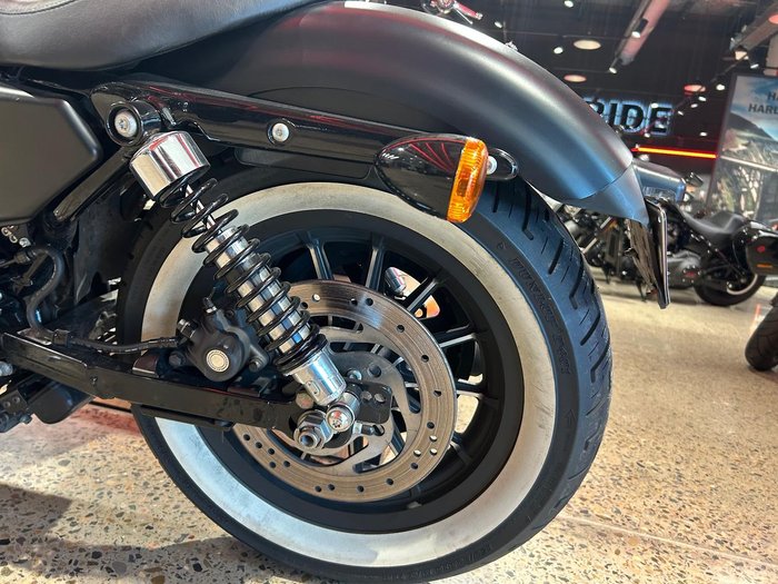 2009 Harley-Davidson Iron 883 (XL883N) Sportster Black