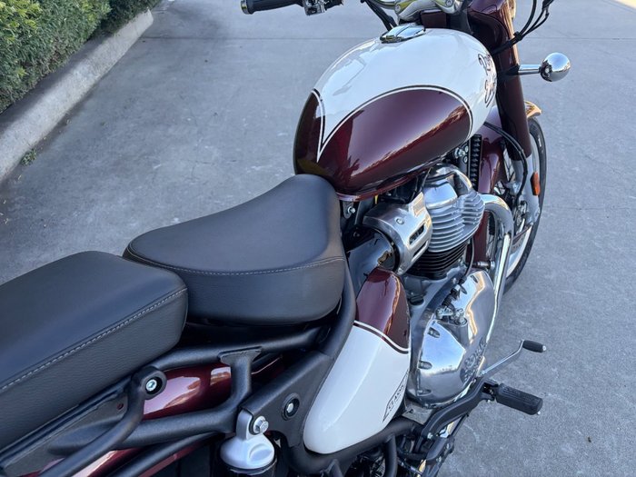 2025 Royal Enfield CLASSIC 650 VALLAM RED