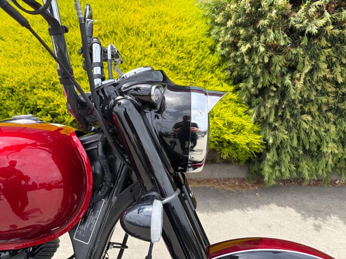 2026 Royal Enfield CLASSIC 350 DARK