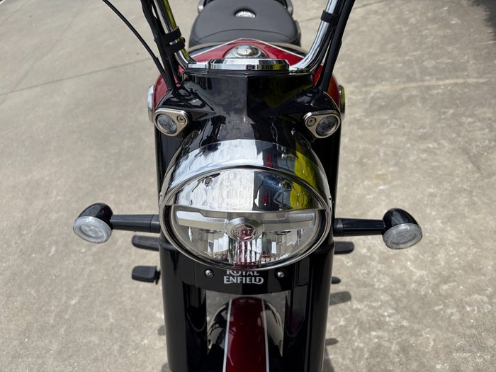 2026 Royal Enfield CLASSIC 350 DARK