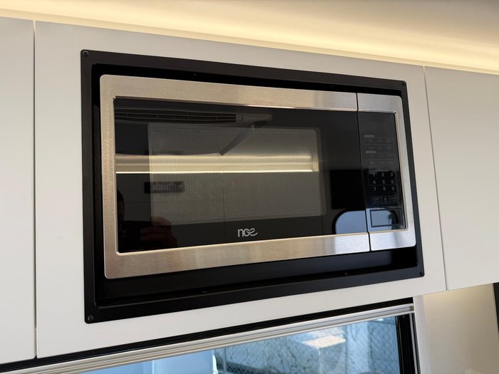 2025 New Age Caravans Manta Ray Escape Mr19er