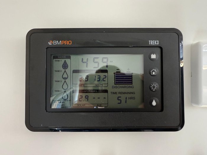 2025 New Age Caravans Manta Ray Escape Mr19er