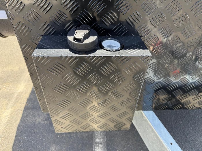 2025 New Age Caravans Manta Ray Escape Mr19er