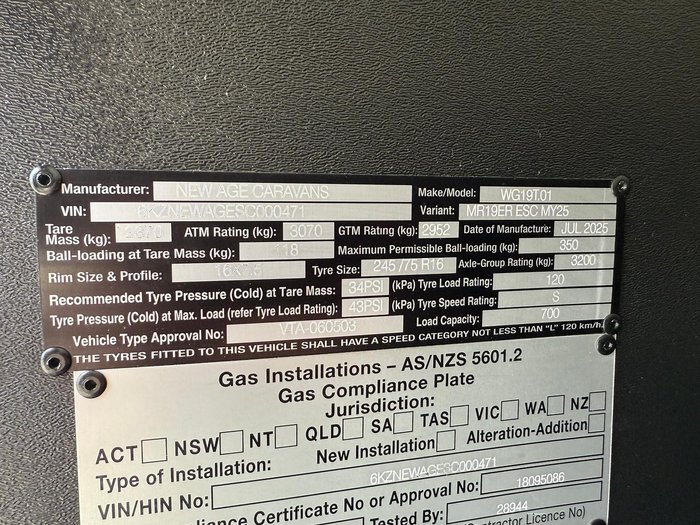 2025 New Age Caravans Manta Ray Escape Mr19er