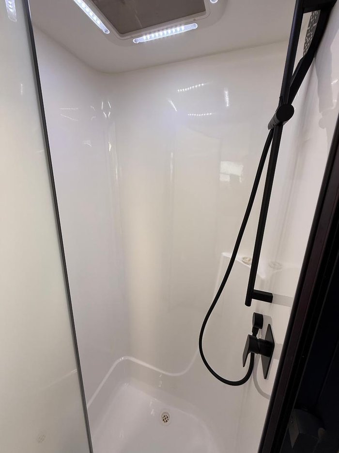 2025 New Age Caravans Manta Ray Escape Mr19er