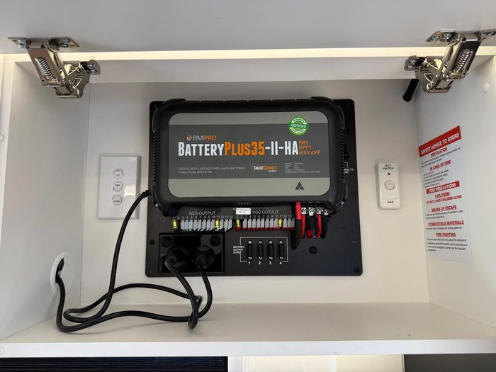 2025 New Age Caravans Manta Ray Escape Mr19er