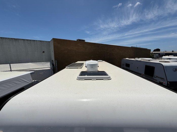 2025 New Age Caravans Manta Ray Escape Mr19er