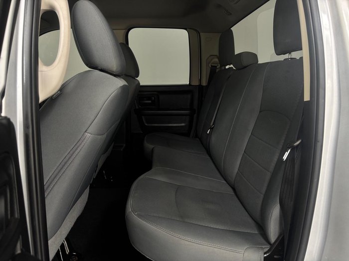 2018 RAM 1500 Express DS MY18 4X4 Dual Range Bright Silver