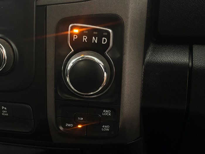 2018 RAM 1500 Express DS MY18 4X4 Dual Range Bright Silver