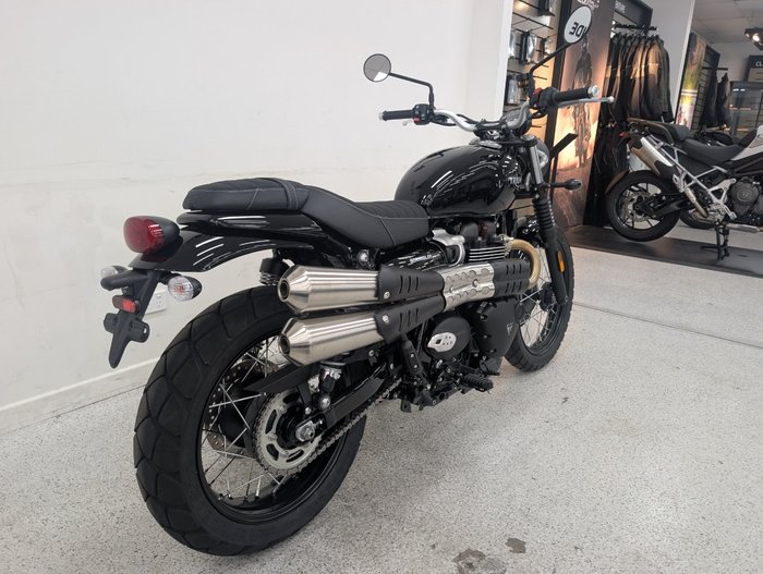 2025 Triumph SCRAMBLER 900 Black