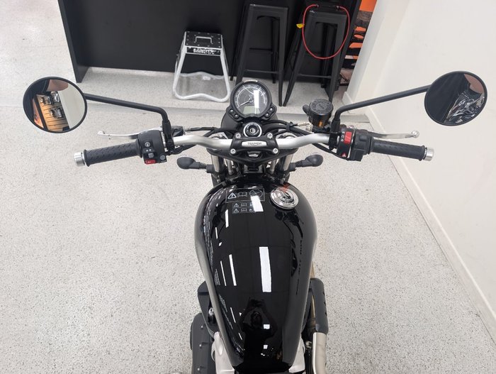 2025 Triumph SCRAMBLER 900 Black