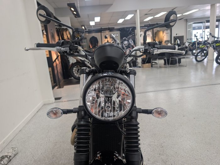 2025 Triumph SCRAMBLER 900 Black