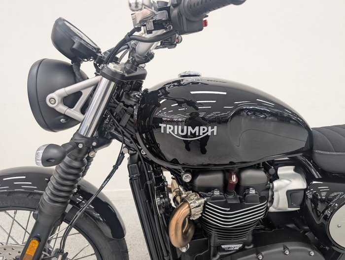 2025 Triumph SCRAMBLER 900 Black