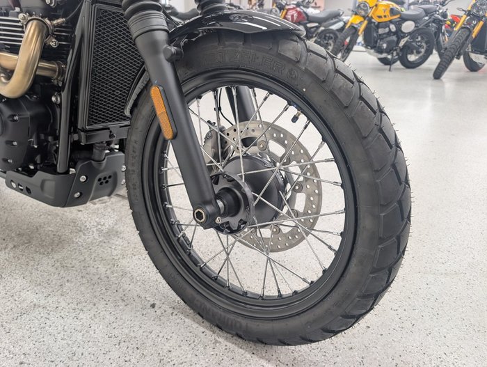 2025 Triumph SCRAMBLER 900 Black