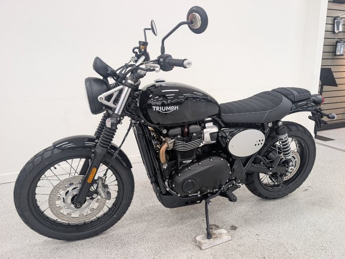 2025 Triumph SCRAMBLER 900 Black