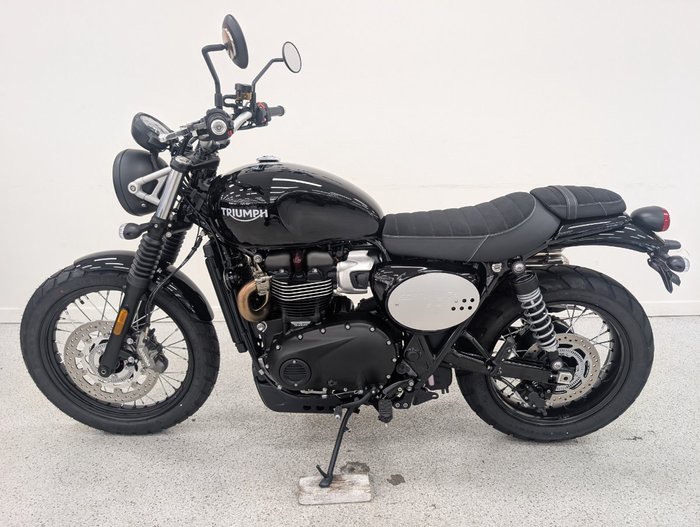 2025 Triumph SCRAMBLER 900 Black