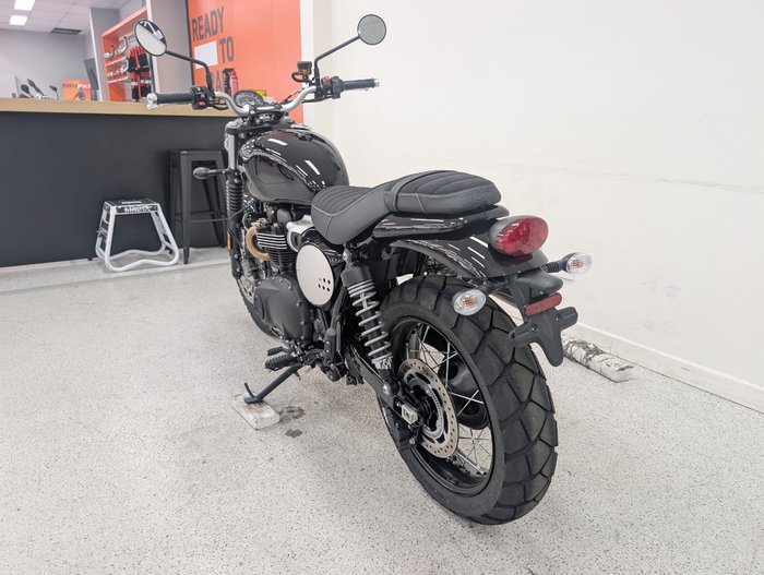 2025 Triumph SCRAMBLER 900 Black