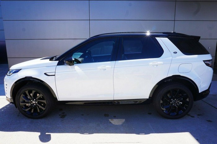 2024 Land Rover Discovery Sport P300e Dynamic SE