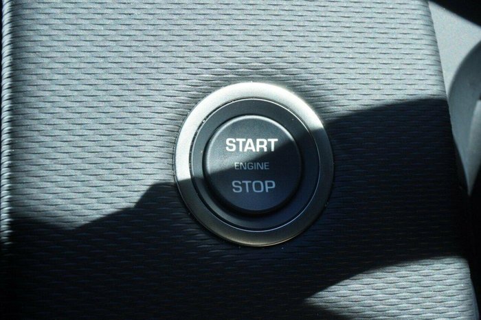 2024 Land Rover Discovery Sport P300e Dynamic SE