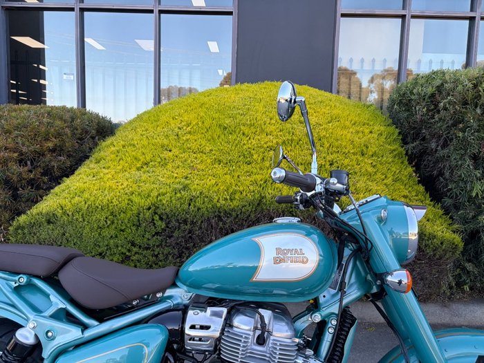 2025 Royal Enfield CLASSIC 650