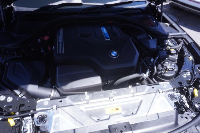 2021 BMW 3 Series 330e Luxury Line