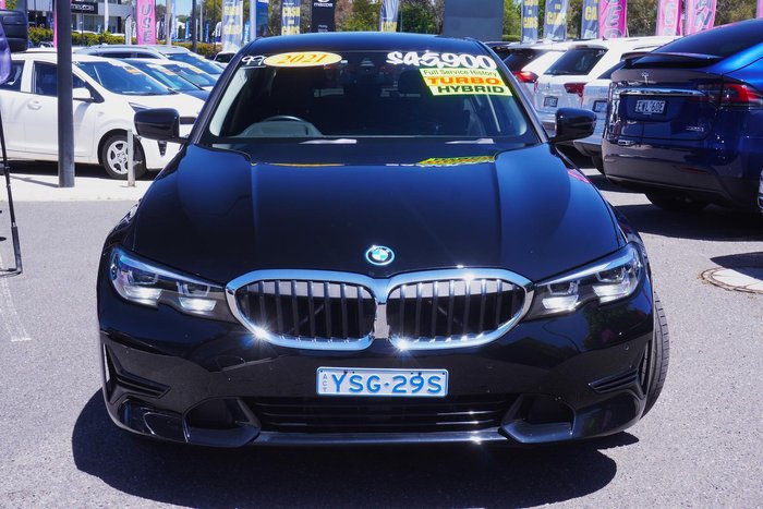 2021 BMW 3 Series 330e Luxury Line