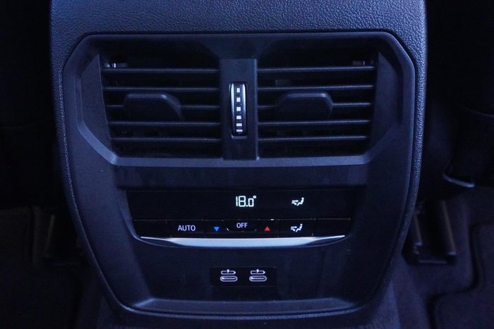 2021 BMW 3 Series 330e Luxury Line