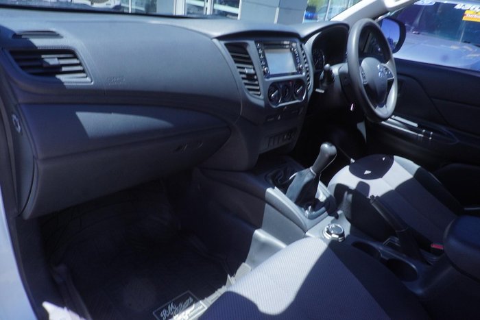 2021 Mitsubishi Triton GLX