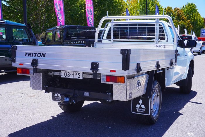 2021 Mitsubishi Triton GLX