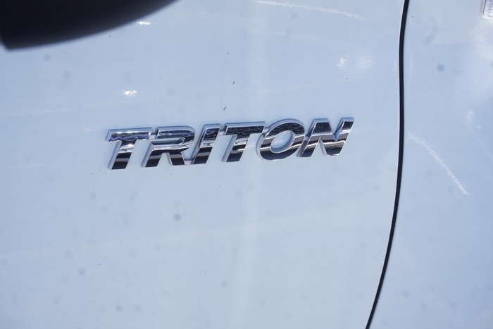 2021 Mitsubishi Triton GLX