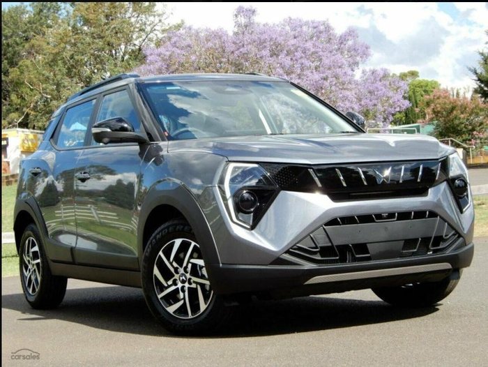 2025 Mahindra XUV3XO AX5L