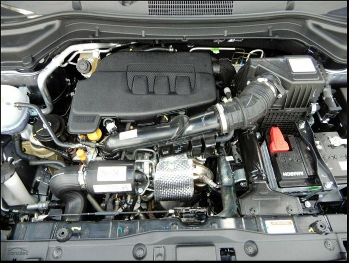 2025 Mahindra XUV3XO AX5L