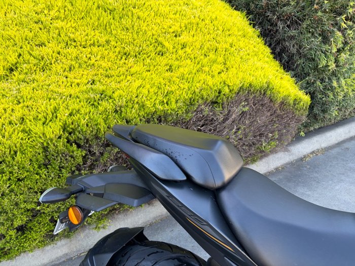 2024 Suzuki GIXXER SF