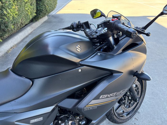 2024 Suzuki GIXXER SF