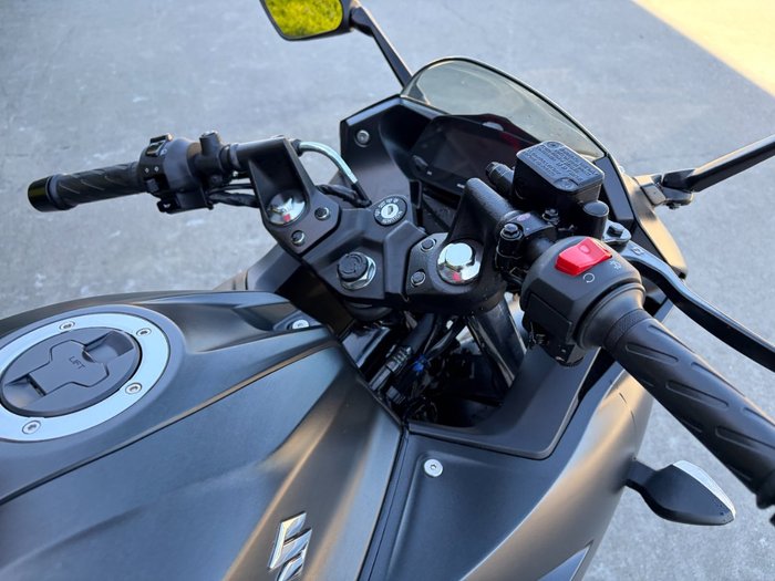 2024 Suzuki GIXXER SF