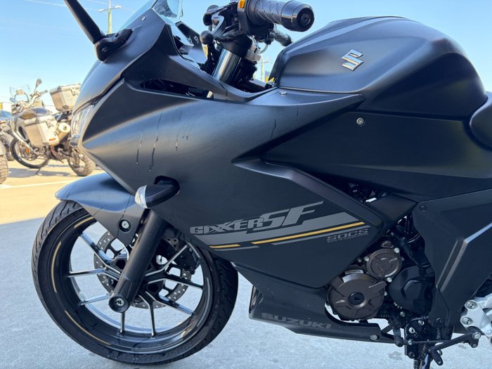 2024 Suzuki GIXXER SF