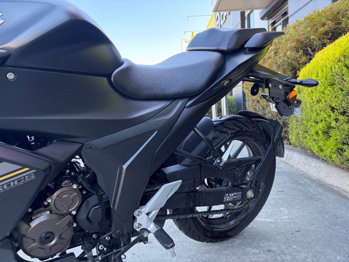 2024 Suzuki GIXXER SF