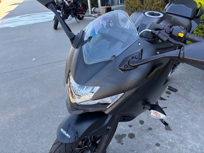 2024 Suzuki GIXXER SF