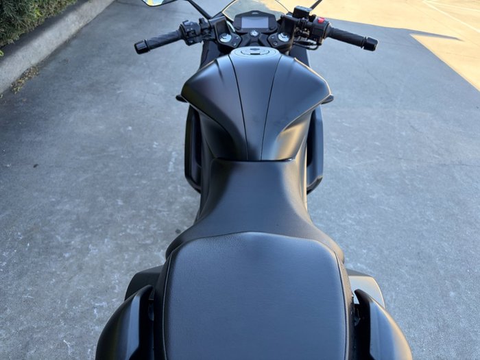 2024 Suzuki GIXXER SF